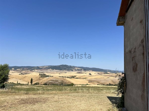capannone in vendita a Volterra