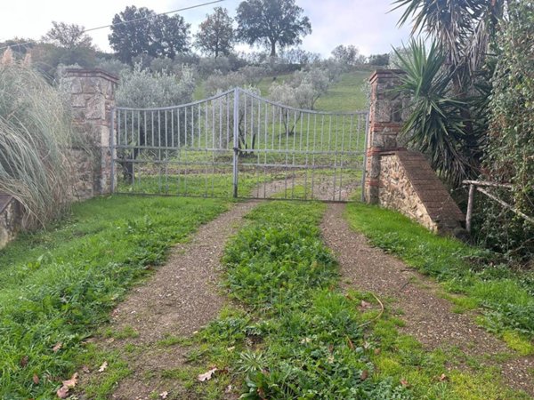casa indipendente in vendita a Volterra