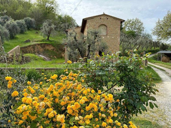 casa indipendente in vendita a Volterra