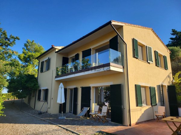 casa indipendente in vendita a Volterra