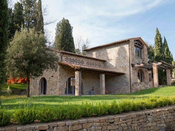 casa indipendente in vendita a Volterra in zona Mazzolla