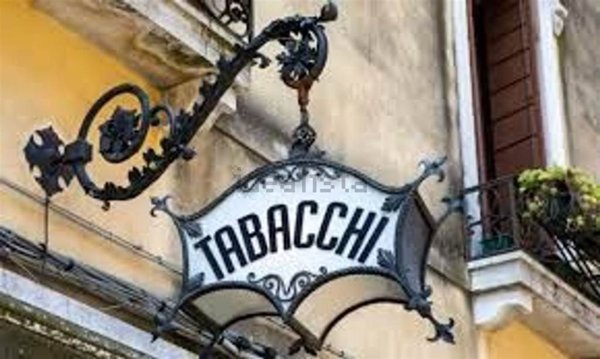 negozio in vendita a Volterra