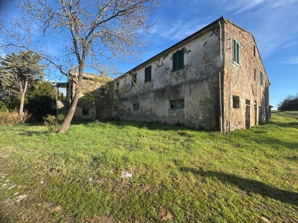 casa indipendente in vendita a Volterra