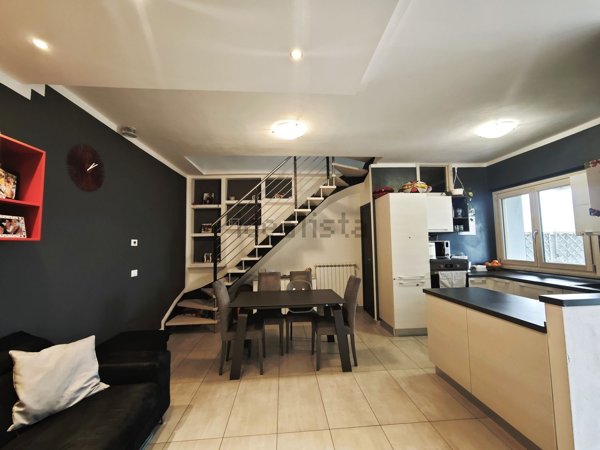 casa indipendente in vendita a Volterra