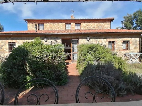 casa indipendente in vendita a Volterra