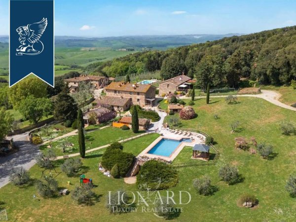 negozio in vendita a Volterra