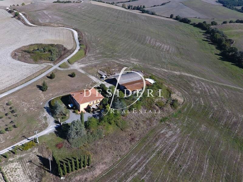 azienda agricola in vendita a Volterra