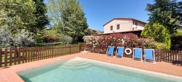 casa indipendente in vendita a Volterra