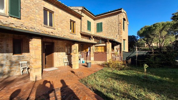 casa indipendente in vendita a Volterra