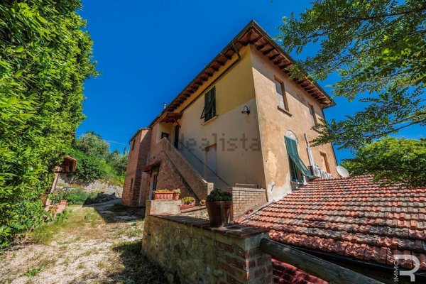 casa indipendente in vendita a Volterra