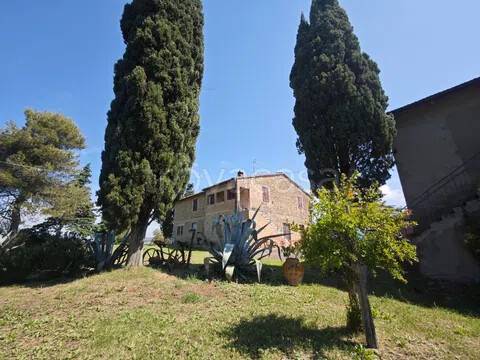 casa indipendente in vendita a Volterra in zona Mazzolla