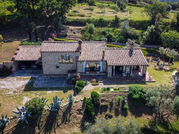 casa indipendente in vendita a Volterra