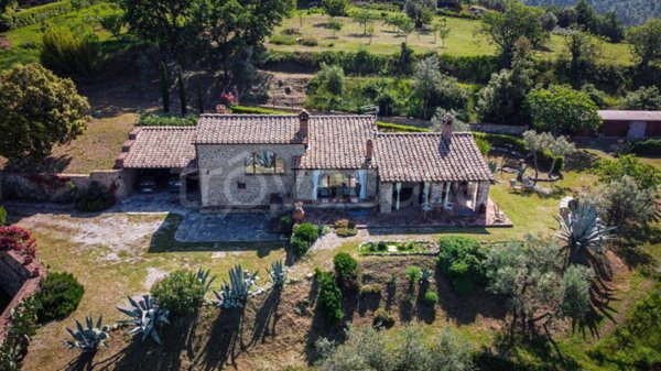 casa indipendente in vendita a Volterra