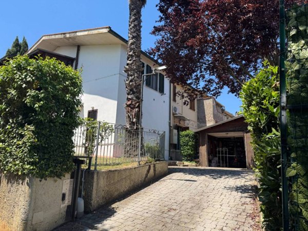 casa indipendente in vendita a Volterra