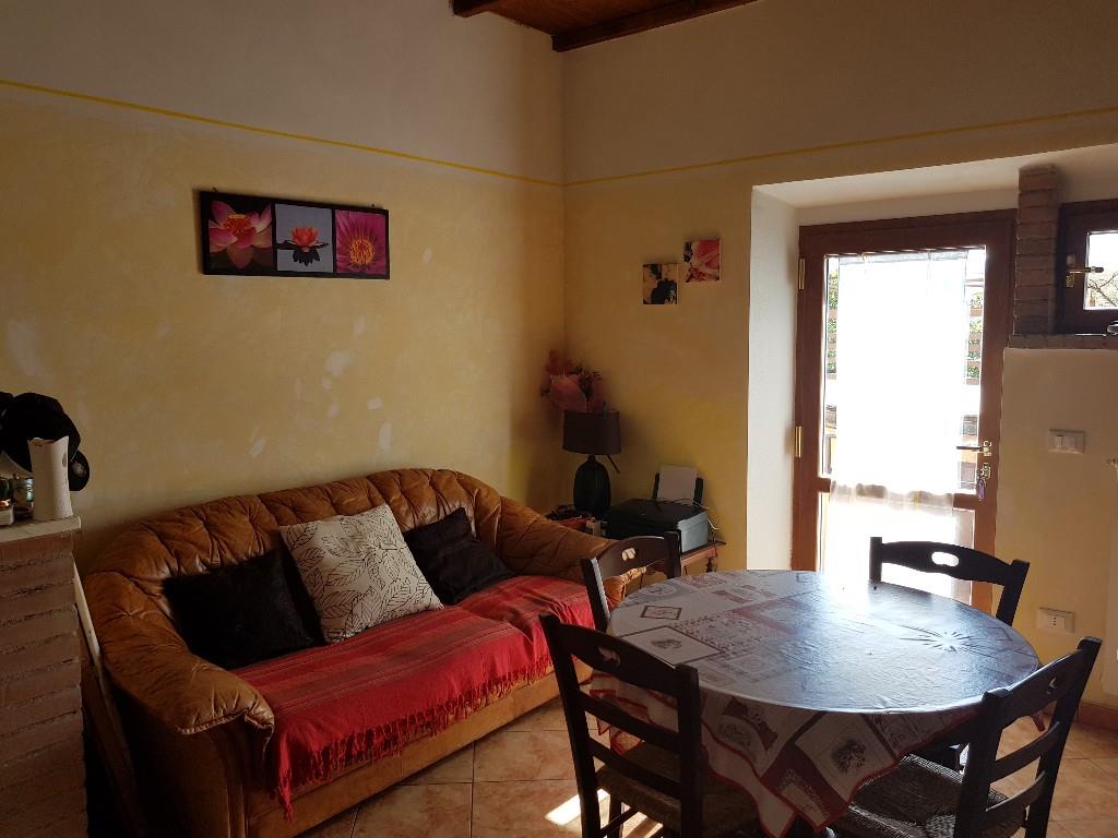 appartamento in vendita a Volterra in zona Saline
