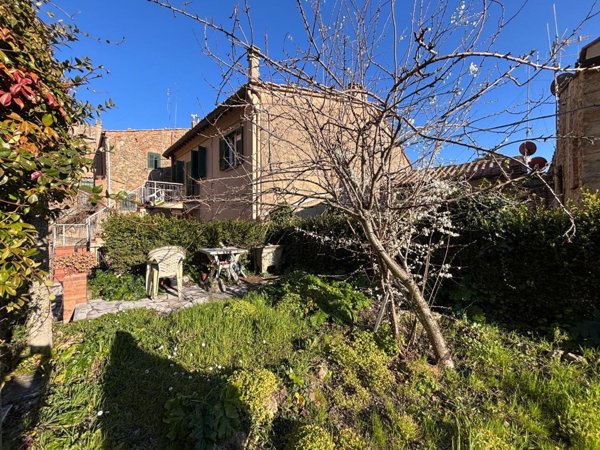 appartamento in vendita a Volterra