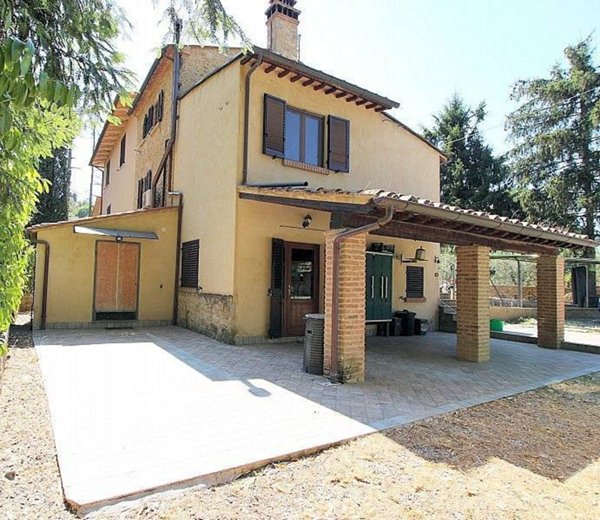 casa indipendente in vendita a Volterra