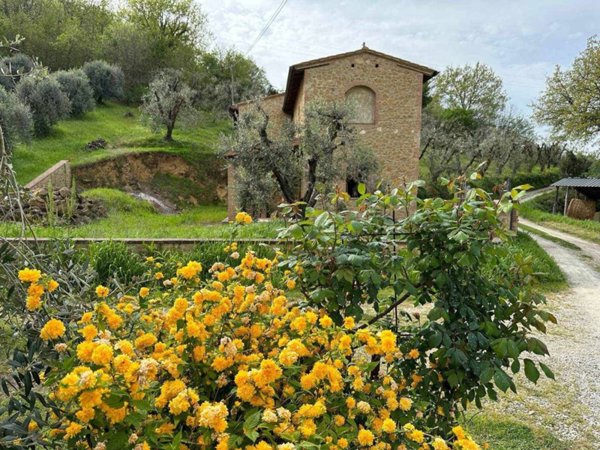 casa indipendente in vendita a Volterra