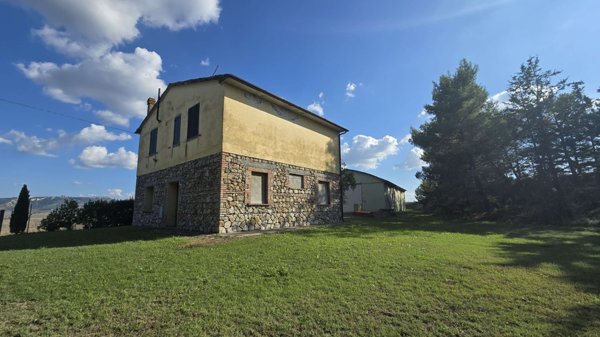 casa indipendente in vendita a Volterra