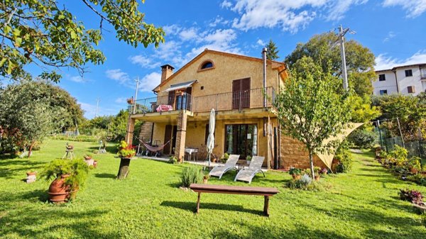 casa indipendente in vendita a Volterra