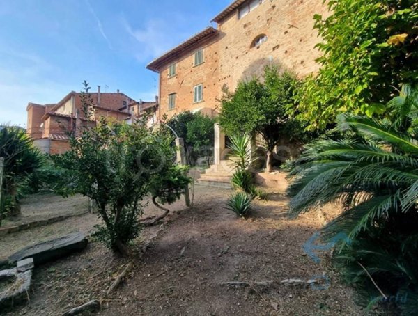 casa indipendente in vendita a Casciana Terme Lari in zona Cevoli