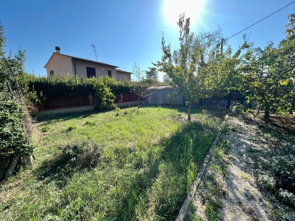 casa indipendente in vendita a Casciana Terme Lari in zona Perignano
