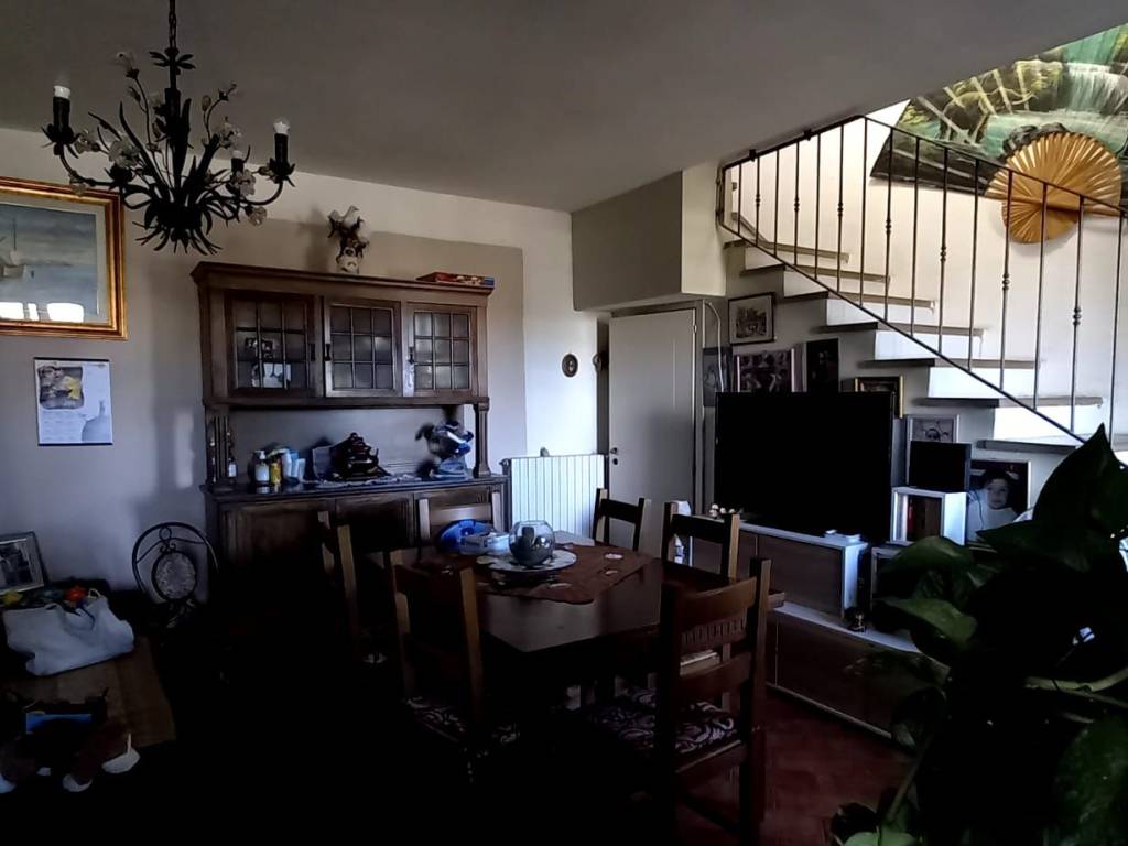appartamento in vendita a Casciana Terme Lari in zona Perignano
