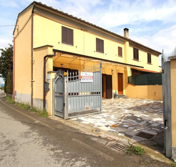 casa indipendente in vendita a Casciana Terme Lari in zona Perignano