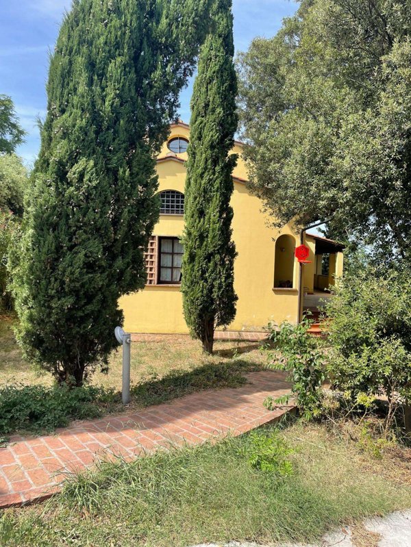 casa indipendente in vendita a Casciana Terme Lari in zona Lari