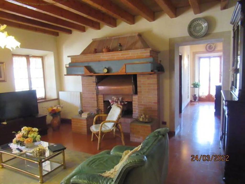 casa indipendente in vendita a Casciana Terme Lari in zona Lari