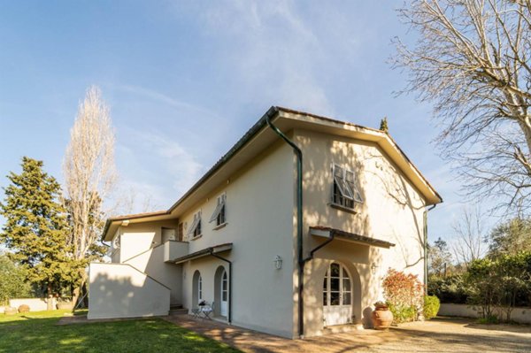 casa indipendente in vendita a Casciana Terme Lari in zona Lari