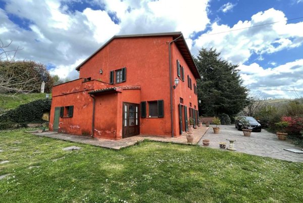 casa indipendente in vendita a Casciana Terme Lari in zona Lari