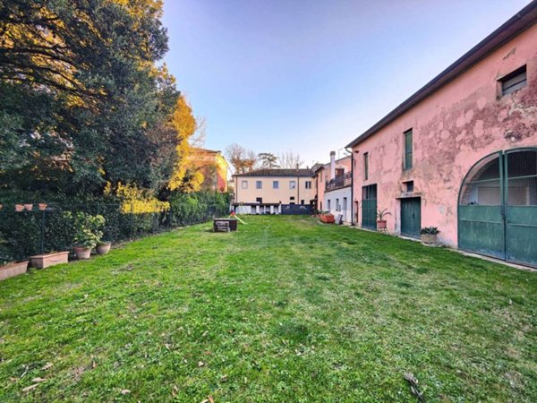 casa indipendente in vendita a Casciana Terme Lari in zona Lavaiano