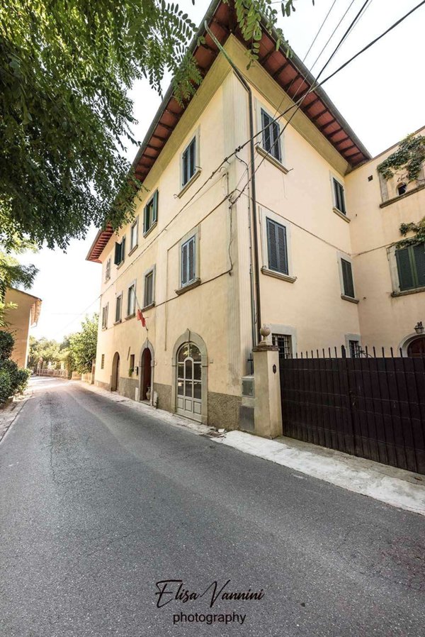 intera palazzina in vendita a Casciana Terme Lari