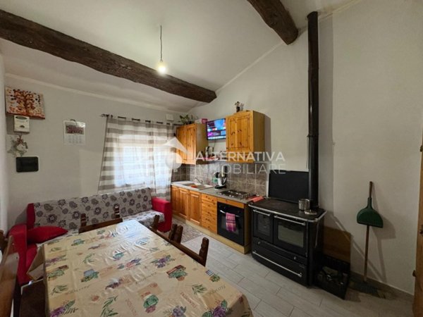 casa indipendente in vendita a Casciana Terme Lari in zona Casciana Alta