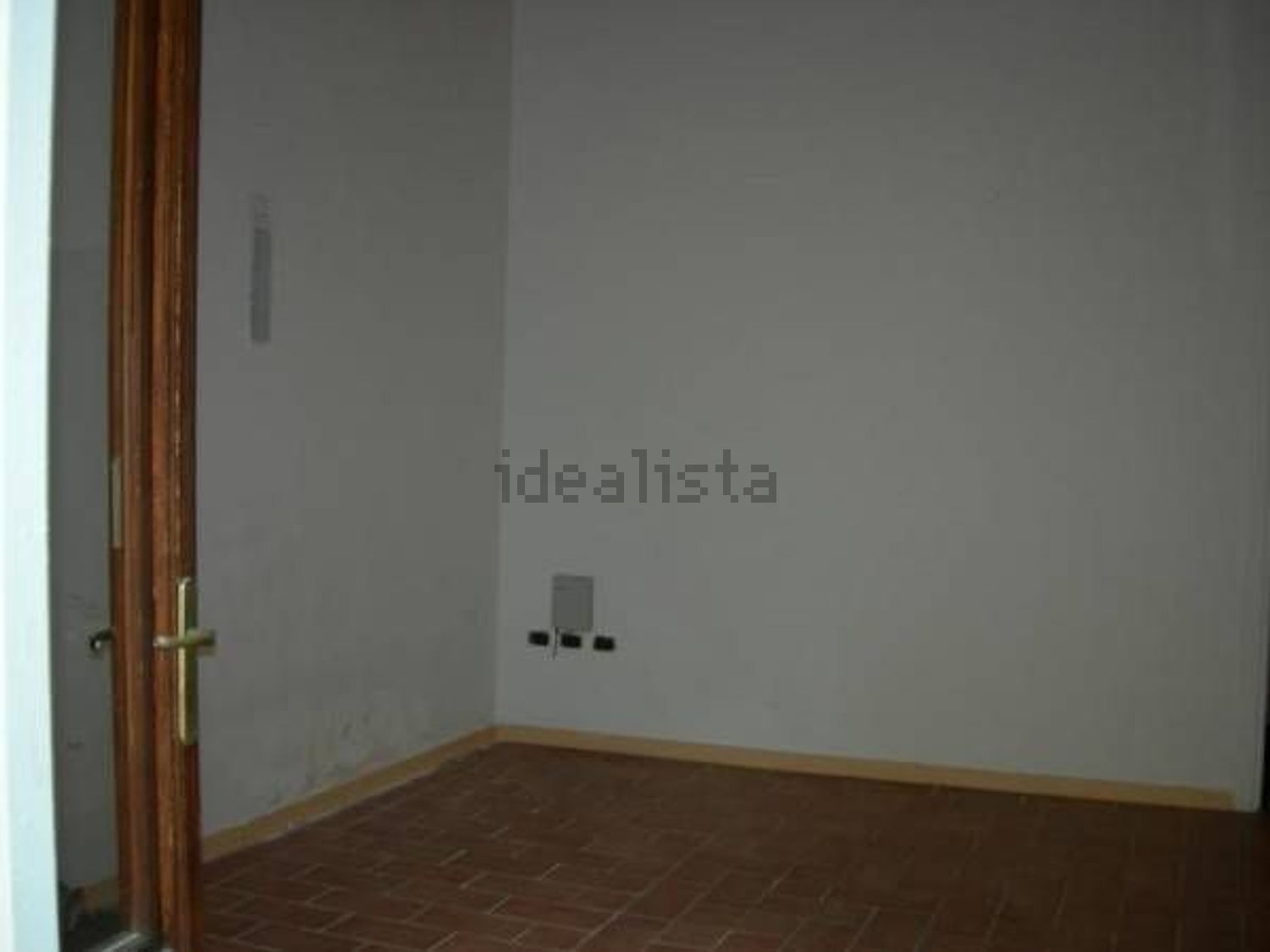 locale commerciale in vendita a Casciana Terme Lari