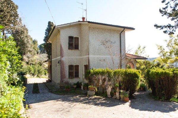 casa indipendente in vendita a Casciana Terme Lari in zona Lari