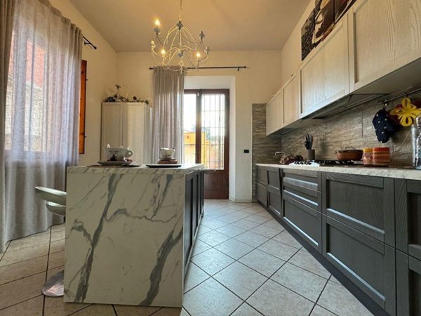 casa indipendente in vendita a Casciana Terme Lari in zona Casciana Terme