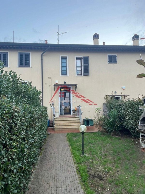 appartamento in vendita a Casciana Terme Lari in zona Perignano