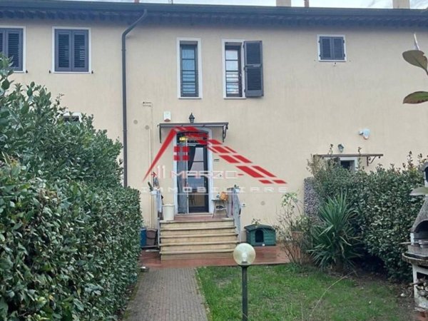 appartamento in vendita a Casciana Terme Lari in zona Perignano
