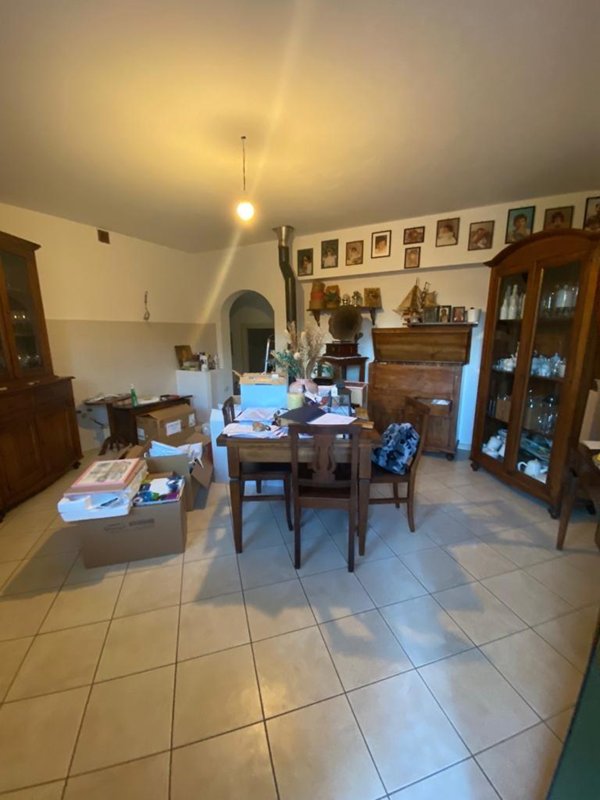 appartamento in vendita a Casciana Terme Lari in zona Usigliano