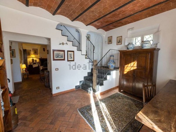 casa indipendente in vendita a Casciana Terme Lari in zona Lari