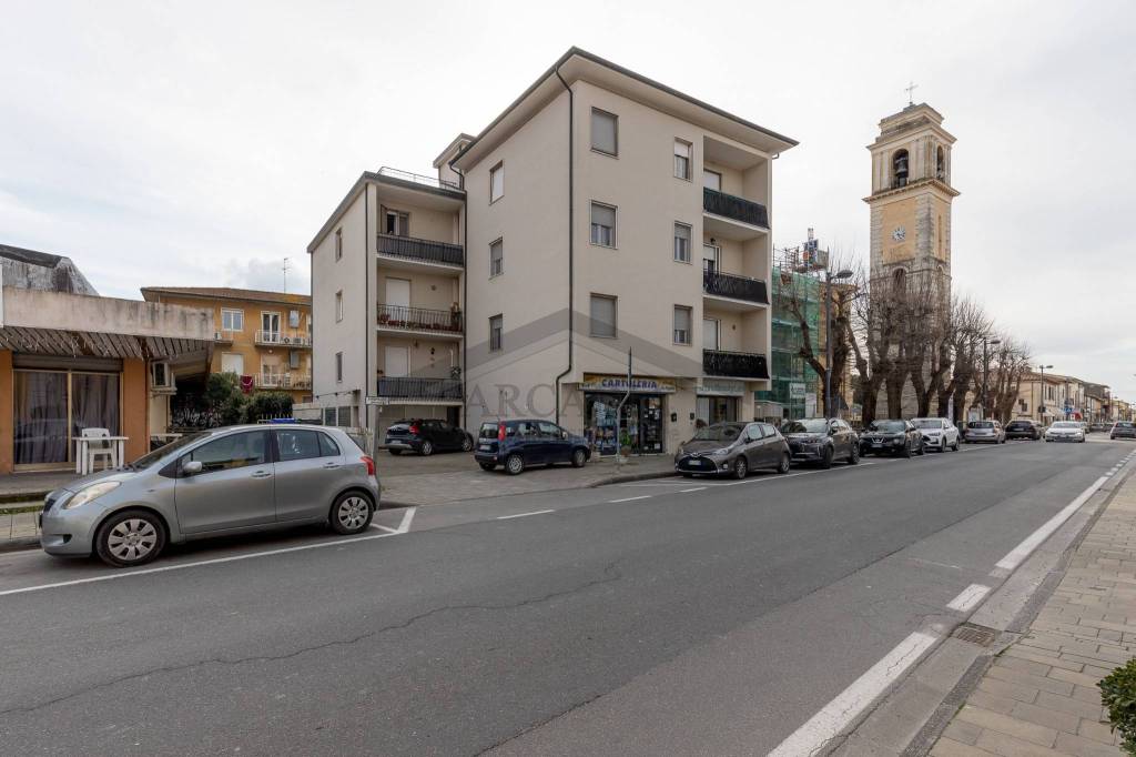 appartamento in vendita a Casciana Terme Lari in zona Perignano