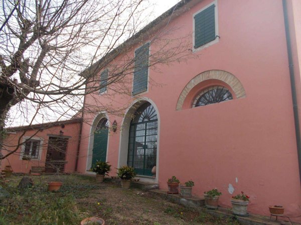 casa indipendente in vendita a Casciana Terme Lari in zona Lari