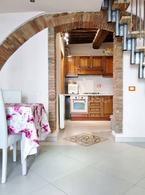 casa indipendente in vendita a Casciana Terme Lari in zona Casciana Terme