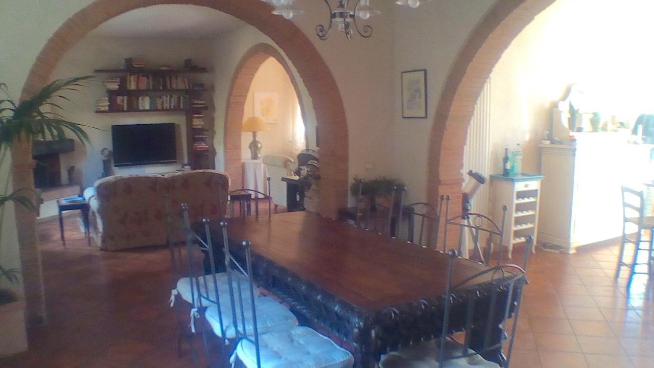 casa indipendente in vendita a Casciana Terme Lari in zona Lari