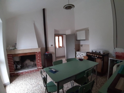 casa indipendente in vendita a Casciana Terme Lari in zona Casciana Terme
