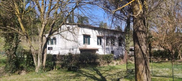 casa indipendente in vendita a Casciana Terme Lari in zona Lari
