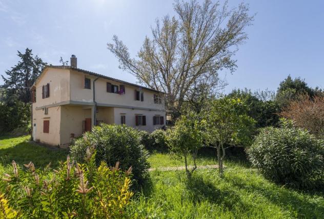 casa indipendente in vendita a Casciana Terme Lari in zona Lari