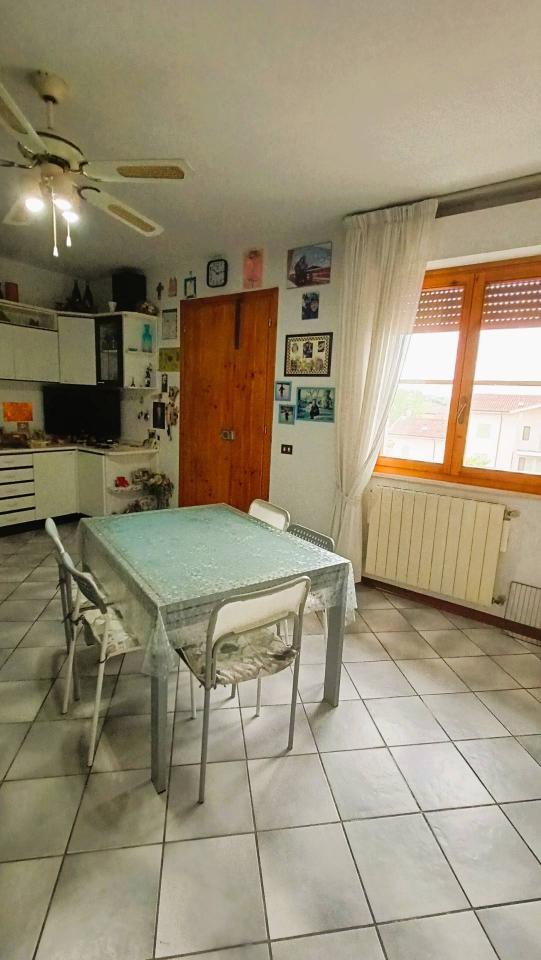 appartamento in vendita a Casciana Terme Lari in zona Perignano